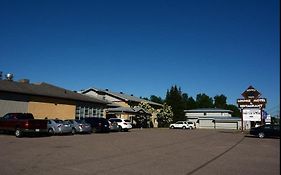 Bear'S Den Lounge And Motel